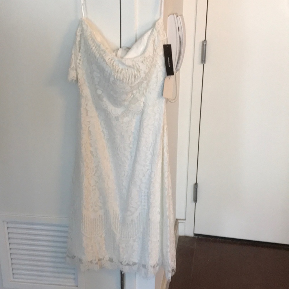 NWT strapless white Lulu’s dress